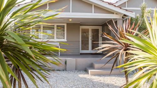 Fremantle Casa | Leisurely Manor - spacious three bedroom home in Fremantle