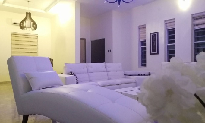 Ofin Casa | Chez Alain Conservation Luxury Place