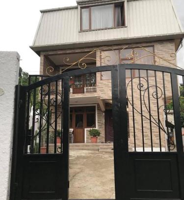 Khelvachauri Casa | Lela's Guest house