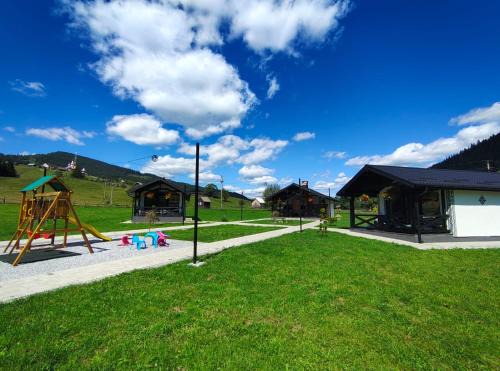 Ciocanesti Casa | Lemont