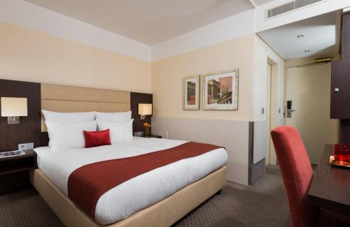 Herzogpark Hotel | Leonardo Hotel Munich Arabellapark