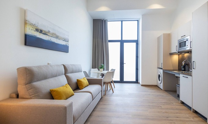 Montolivet Apartamento | Les arts Turia 1 by Concept Flats