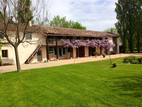 Saint-Jean-de-Thurigneux Cama Y Desayuno | Les Barelles