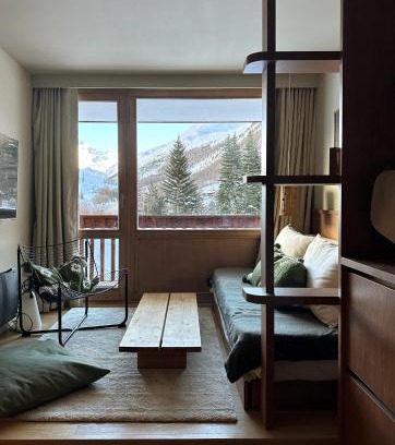 Val-d'Isere Apartamento | Les Barmettes Appart rénové avec vue, parking et skis aux pieds