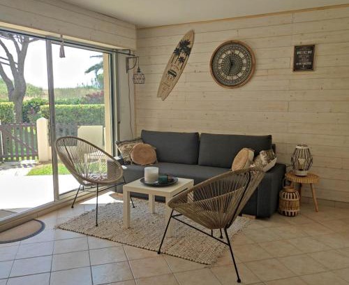 Saint-Cyprien Plage Apartamento | LES CAPITELLES 5 - Accès direct à la plage depuis le jardin - T2 avec cabine - 6 pers - jardin - Piscine - parking