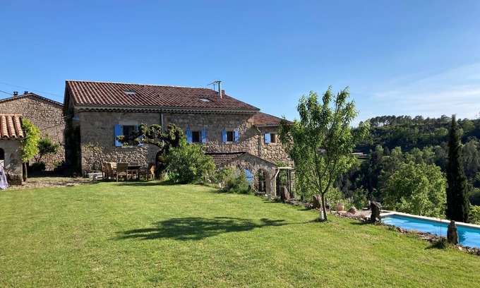 Payzac Apartamento | Les Cigales á Mas de la Giralde. In the heart of nature with pool and views