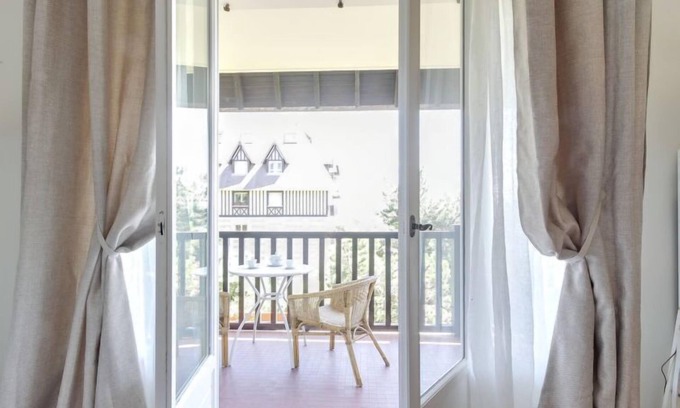 Blonville-sur-Mer Apartamento | Les Corniches du Mont Canisy by Interhome