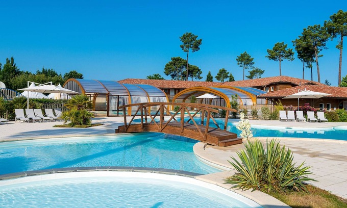 Parentis-en-Born Apartamento | Les Cottages du Lac T1 by Interhome