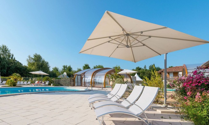 Parentis-en-Born Casa | Les Cottages du Lac M3 by Interhome