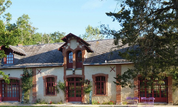 Ambillou Casa | Les Ecuries: casa rural para 8 personas