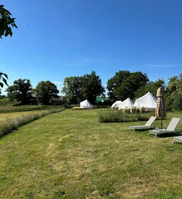 Saint-Julien-la-Genete Otro | Les Fresses Glamping