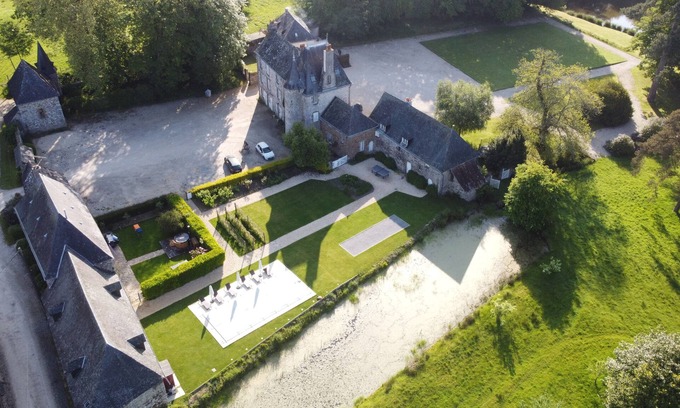 Vautorte Cabaña | Les Gîtes du Domaine de la Cour - 20 Couchages - Piscine - Spa Extérieur