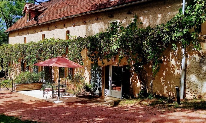 Le Bourg Casa | Les Gîtes du Mas de Roujou 1