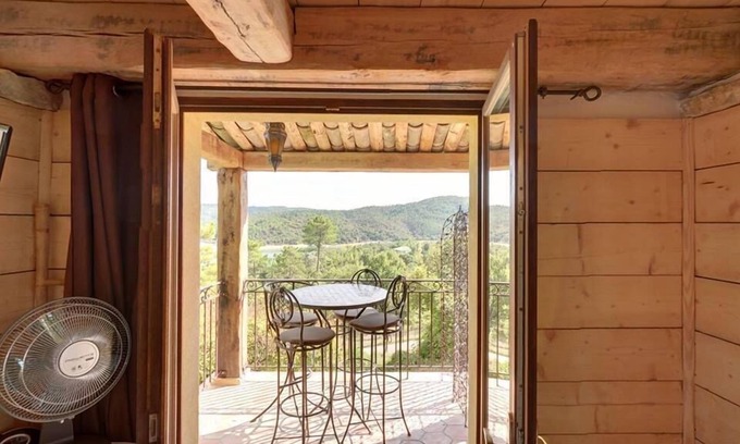 Montauroux Cama Y Desayuno | Les Gites du Lac - Chambre d'hotes