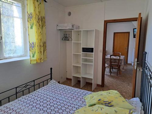 Barnas Apartamento | Les gites flora la lavande et châtaignier