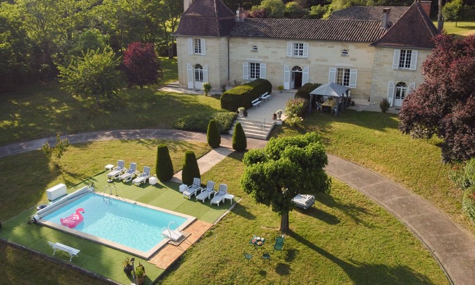 Montpon-Menesterol Casa | Gran Cartuja del Périgord cerca de la Gironda - Piscina climatizada - 2 ha