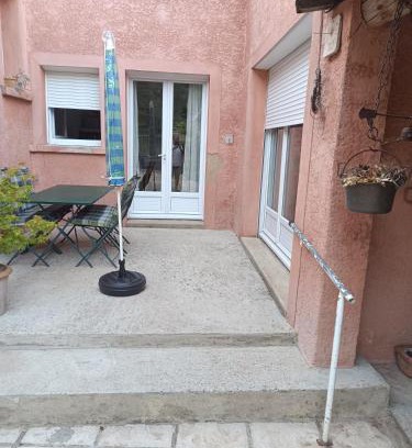 Bagnols-sur-Ceze Apartamento | les grillons