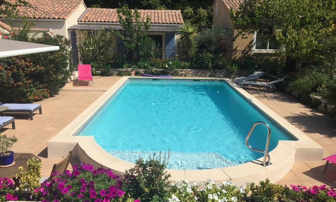 Eyragues Casa | Les Hauts D'eyragues : Gîte Aigue Marine