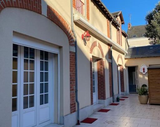 Flore Apartamento | LES JARDINS DE MA-MANS Maison cosy centre Le Mans PARKING privé gratuit