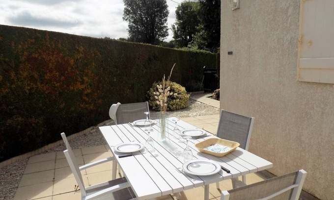 Les Mathes Apartamento | Les Mathes La Palmyre - SEMI-DETACHED VILLA with SHARED POOL - LE CLOS DES CHENES