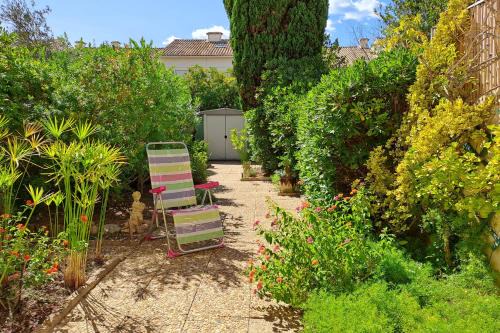 Le Grau-Du-Roi Apartamento | LES PINEDES - Un jardin fleuri à côté de la plage