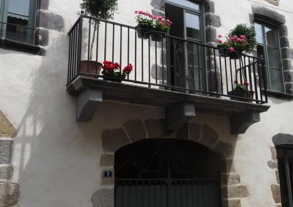 Saint-Amant-Tallende Cama Y Desayuno | Les quatre provinces d'Irlande