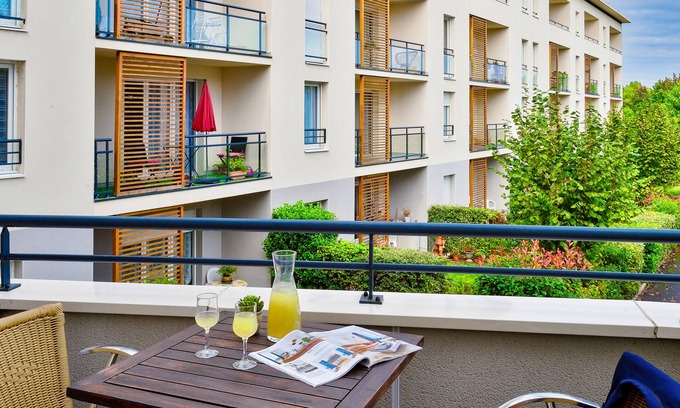 Montlucon Apartamento | T3-Apartamento-Baño en la habitacion