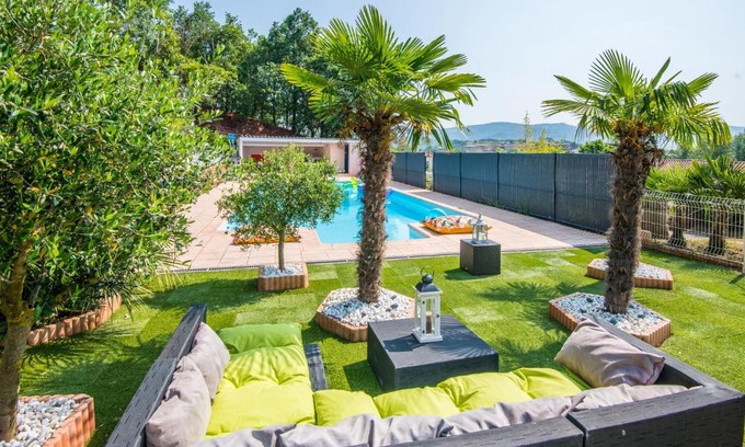 Montlaur Casa | Les Roses d'Angelina - Superbe maison avec piscine