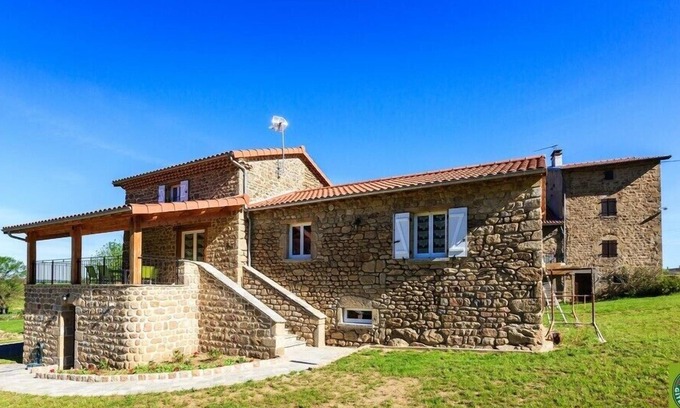 Saint-Dier-dʼAuvergne Casa | Les Tilleuls - Saint-dier-d'auvergne