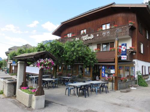 Le Biot Hotel | Les Tilleuls