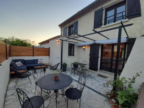 Mons Casa | Les Violettes