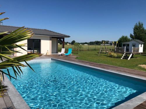 Saint-Medard-de-Guizieres Cama Y Desayuno | Lesberit