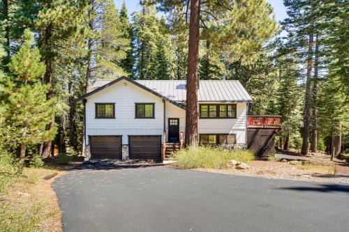 Truckee Casa | Less Than 15 Mi to 6 Ski Resorts Tahoe Donner Escape!