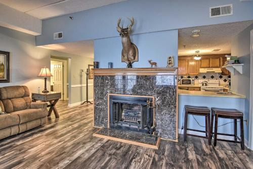 Sugar Mountain Apartamento | Less Than 4 Mi to Sugar Mountain Resort Condo with Balcony