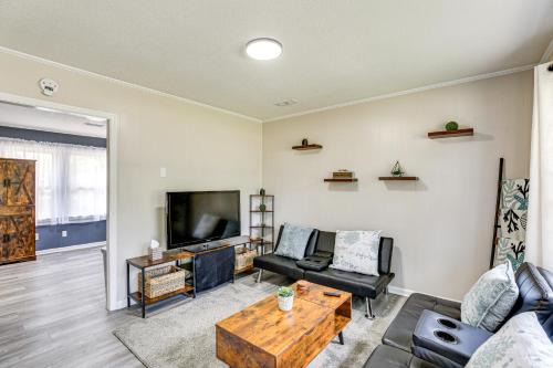 Walterboro - St. George Casa | Less Than 5 Mi to Dtwn Walterboro Grill, Game and More!