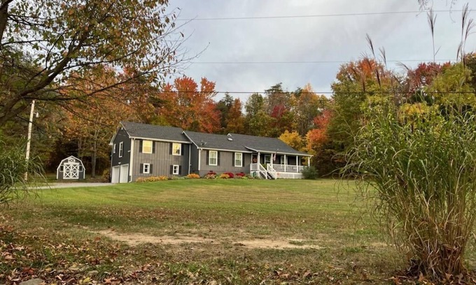 Luray Casa | Less than10 miles from Shenandoah National Park, Luray Caverns & Wedding Venues