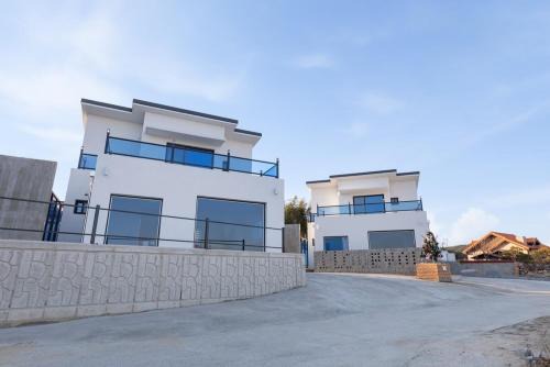 Gyeongju Casa | Lets Play here In Gyeongju