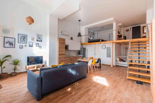 El Molinillo Apartamento | LETSMALAGA - Duplex en el centro con jacuzzi