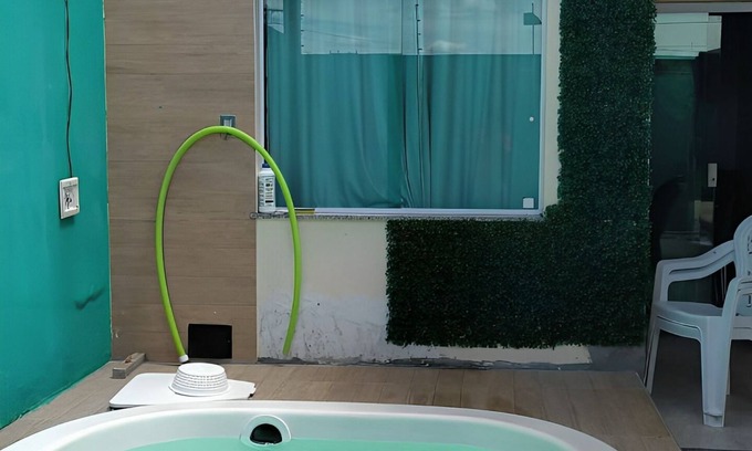 Subae Casa | Leve Toda Família Para Essa Residência Aconchegante com Piscina