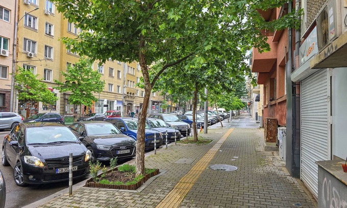 Sofia Apartamento | Levski 3-bedroom apartment with WiFi, AC in lovely Sofia