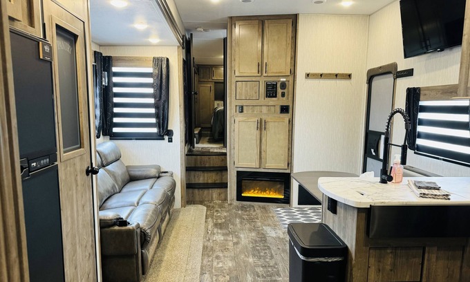 Lewiston Casa | Lewiston RV. 3 blocks to airport, 3 miles to Snake River. Close to everything!