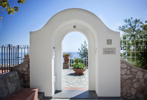 Marina Piccola Apartamento | LHP Suite Executive Design Cottage Capri
