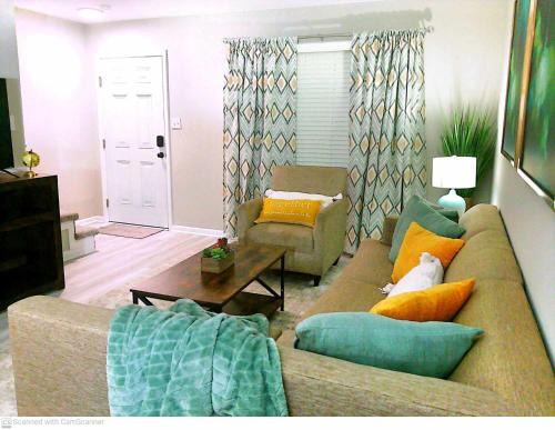 Pine Forest Apartamento | Liberty Towne - Within a short drive of I-95 and Fort Liberty - Perfect for short-term or long-term stays