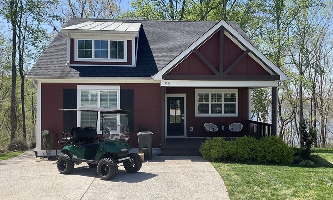 Tullahoma Cabaña | “License To Chill”. Lake Cottage at Tims Ford Lake Golf cart/Fire pit/Marina