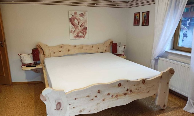 Unteraltenbuch Apartamento | APARTAMENTO de 4 estrellas amueblado con amor