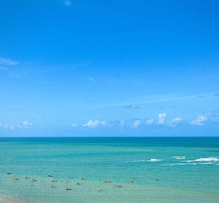 Candeias Apartamento | Life Flats Temporada com Bela vista à 50m da Praia