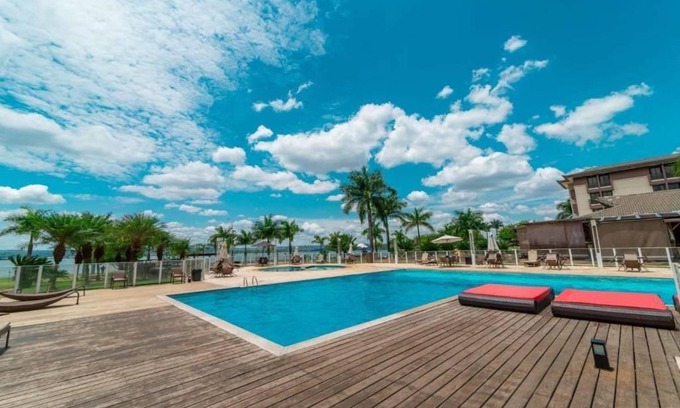 Smin Apartamento | Life Resort às margens do lago