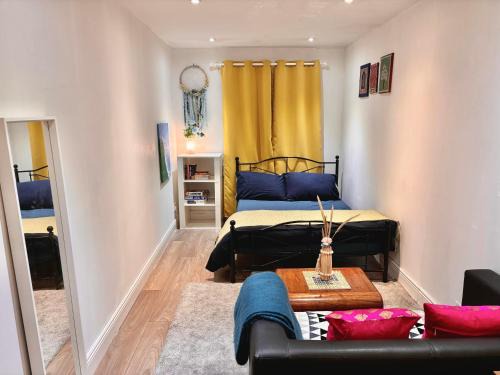 Dublin Casa | Liffey Valley Homestay