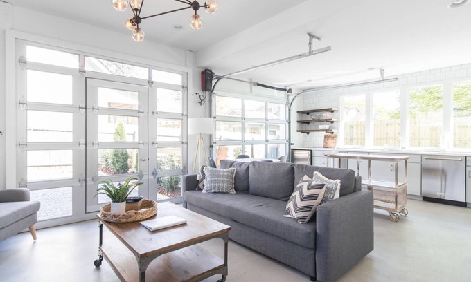 12 South Casa | Light and AIry Guesthouse in 12 South Neighborhood!