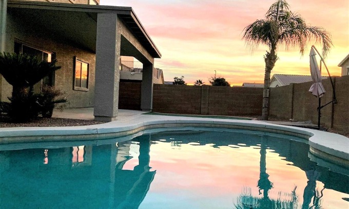 Cottonflower Casa | Light and Bright with a HEATED Pool!